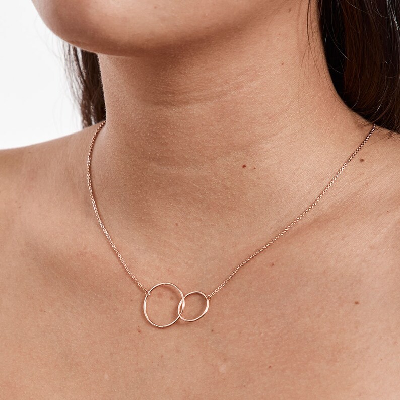 2 Interlocking Circles Best Friend Gift Jewelry Best Friend Necklace: BFF Necklace Friends Forever Long Distance Quotes