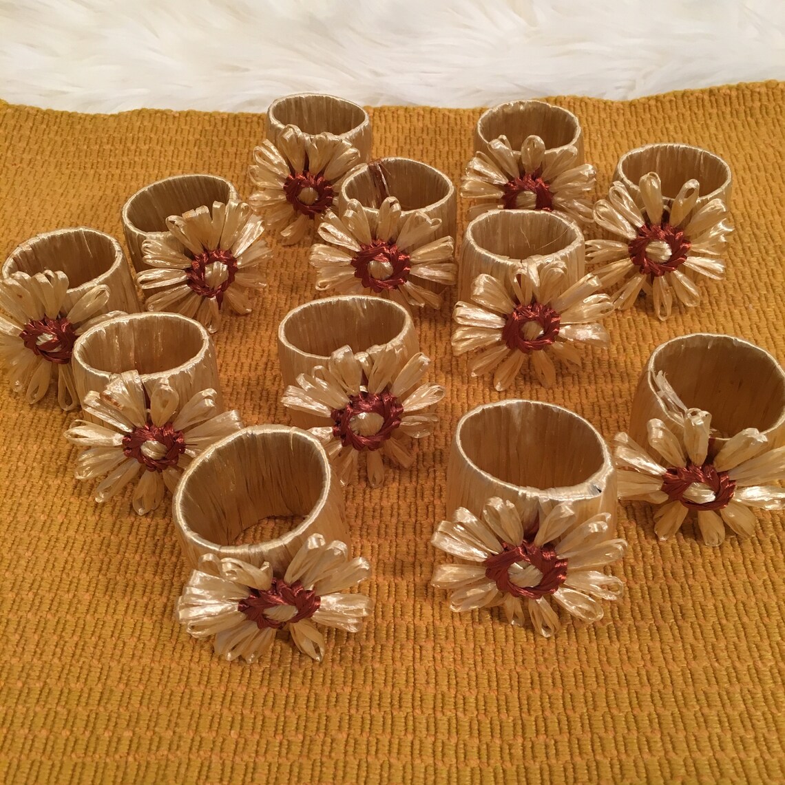 Vintage Raffia Napkin Rings / Set of 10 / Flower Napkin Rings Etsy
