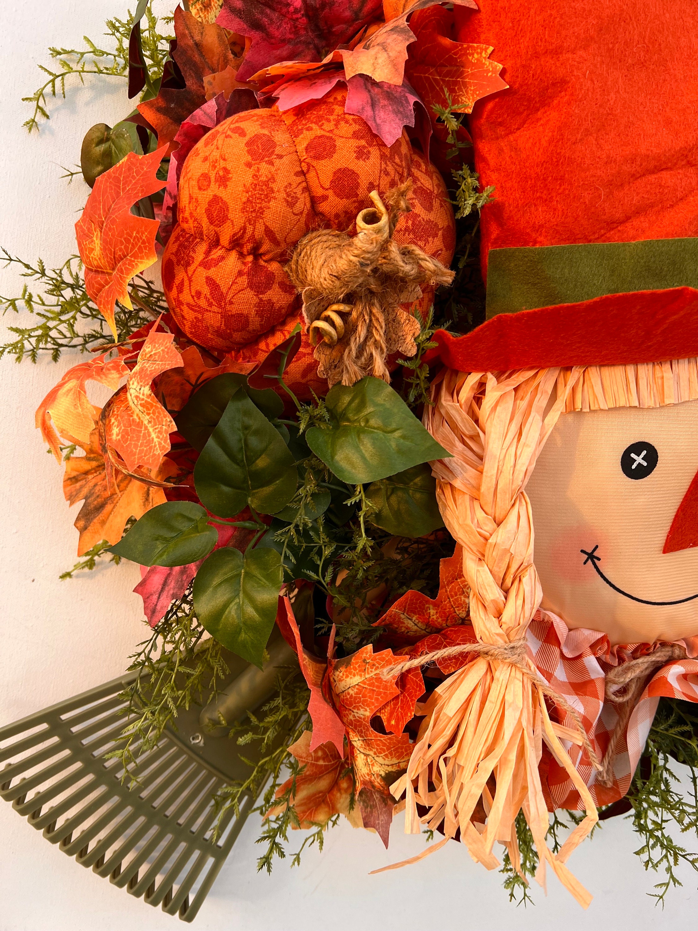 Scarecrow Fall Leaves Rake Wreath, Scarecrow Front Door Wreath, Pumpkin ...