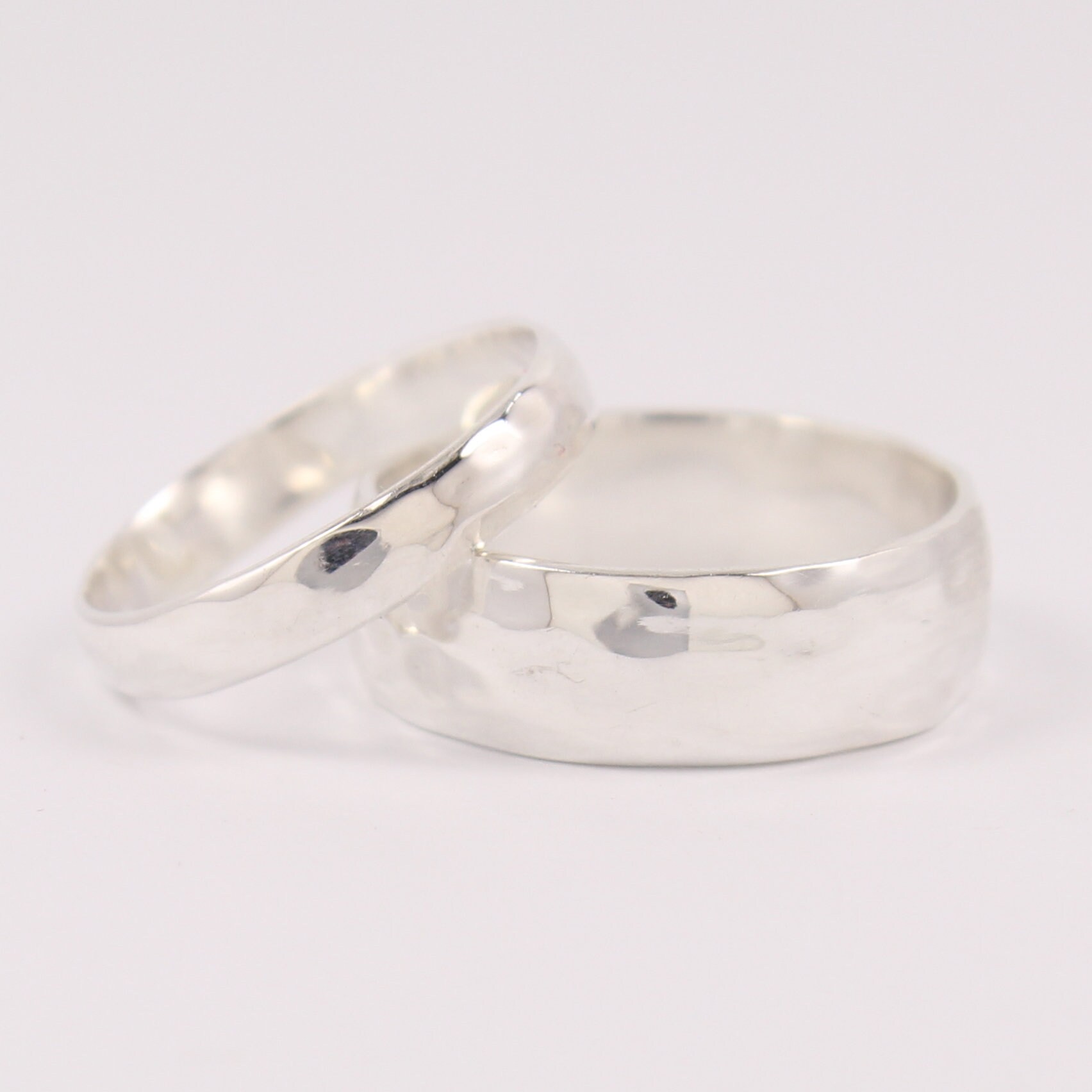 925 Sterling Solid Silver Hammered Ring-Band Ring-Highly Polished-5 mm/7 mm 925 Sterling Solid Silver Hammered Ring-Band Ring-Highly Polished-5 mm/7 mm