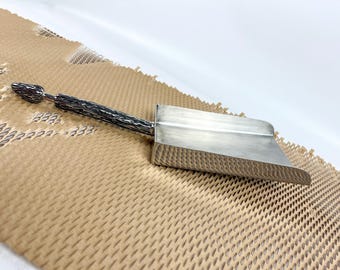 Morel - Short Stainless Ash Shovel, High-Quality Hand-Forged Fireplace Accessory, Well-Crafted Grill Tool