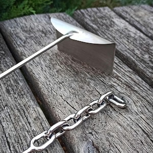 Stainless Steel Charcoal Grill Rake, BBQ Fire Rake Anchor Chain Design, Charcoal Ash Tool, BBQ Cleaner Poker, Scraper for Pizza Oven, brutal