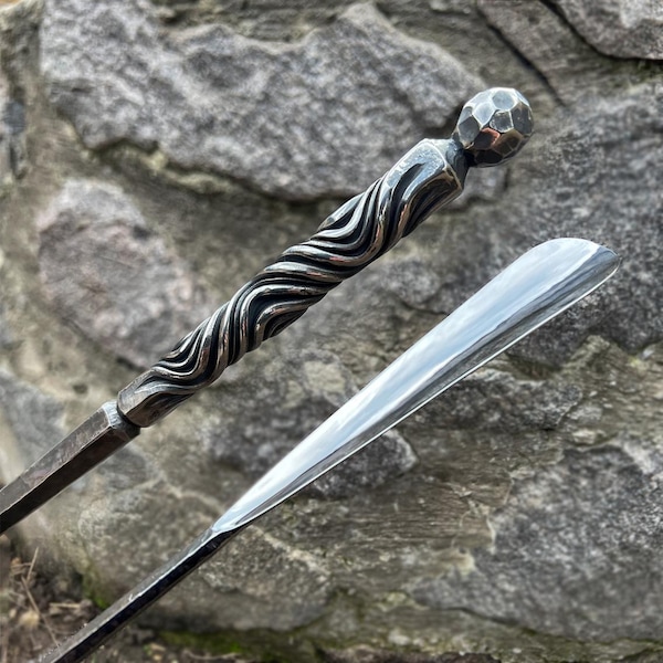 Handmade Forged Heavy Duty Shoe Horn with Wavy Twisted Handle | Viking Medieval Shoe Tongue | Stainless Boot Horn | Unique Gift for Him