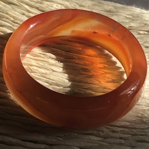 Sz8 Flames of Orange Red Banded Fire Agate Ring