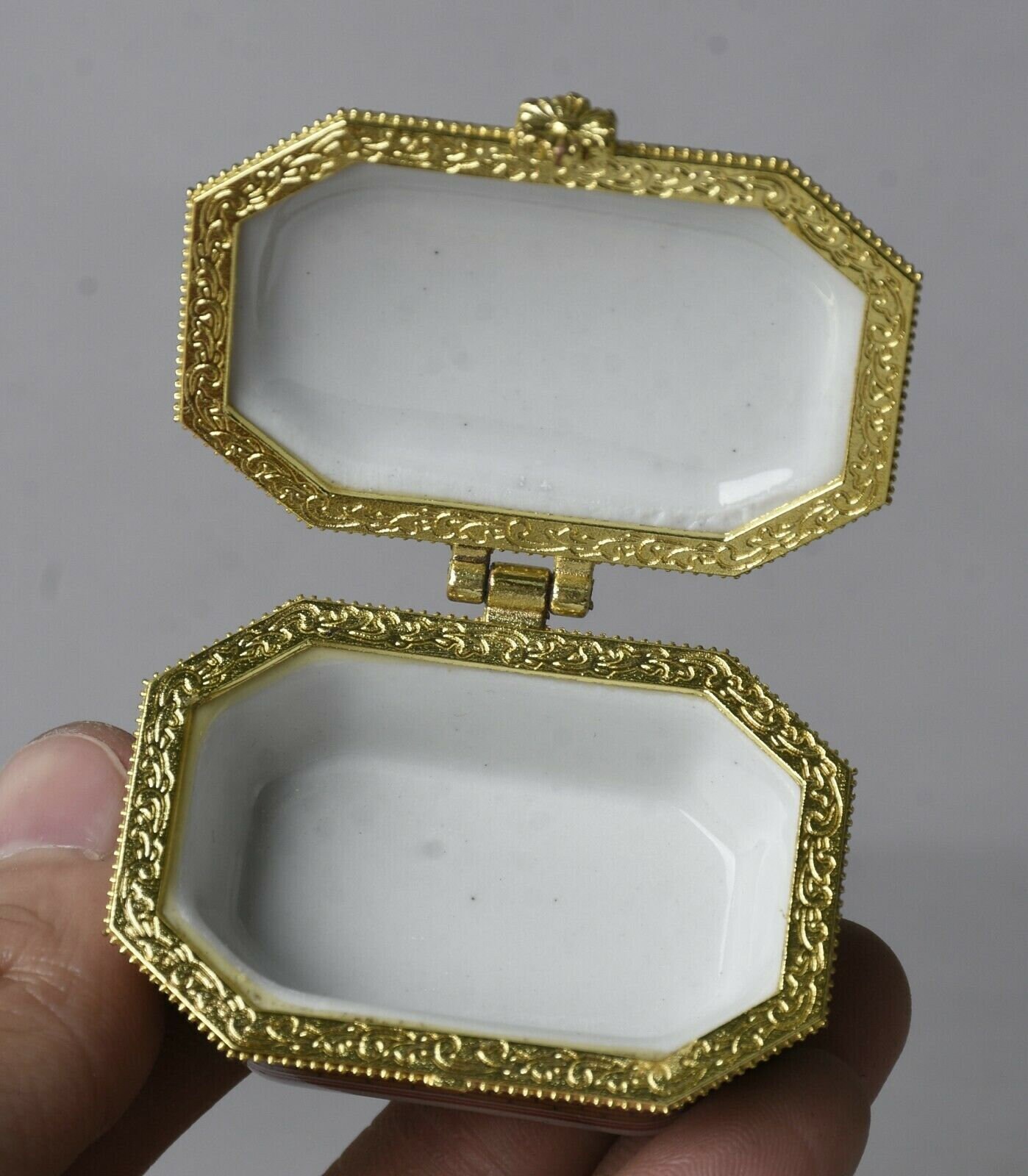 Porcelain Jewelry Box Handpainted Amazing Vintage 2.5 X 3 Etsy UK