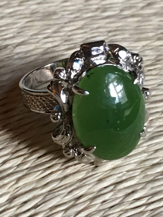 Sz5.5 Nephrite Jade Ring Beautiful Starburst in Si