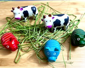 Cow or Pig Soapstone Kenyan hand carved, cow manger scene, Farm animal figurines, pigs and cows, creche cow