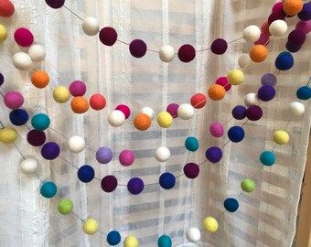 Dorm or Party Garland, Room Garland, ecofriendly party, Dorm Decor, felt ball garland, Dormitory decor, ecofriendly party, party supplies