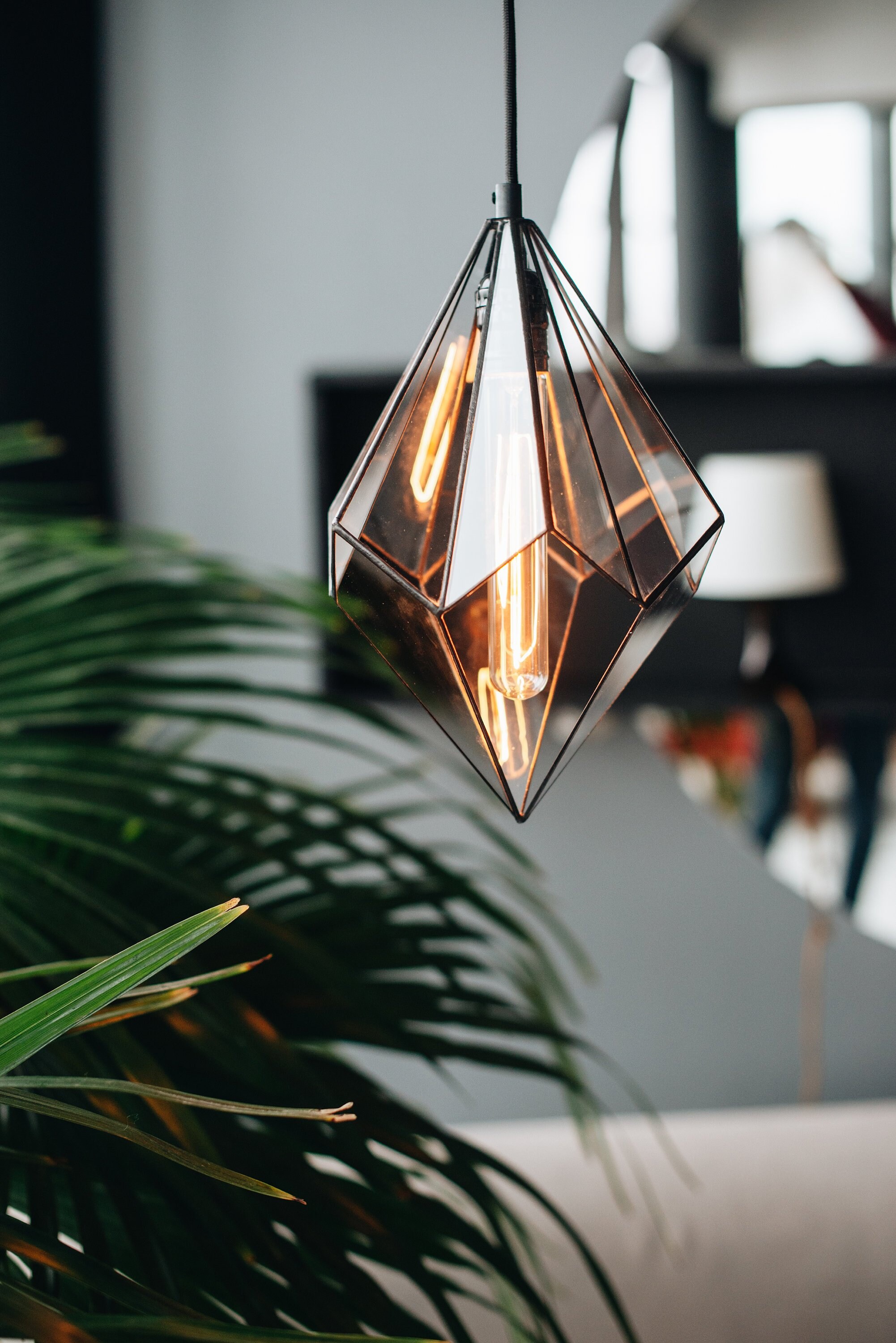 Geo pendant light deals