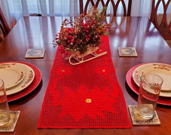 Poinsettias and Ribbons Table Runner Pattern