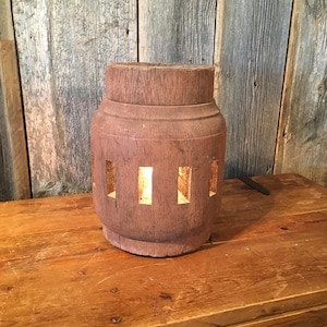 Vintage Lamp | wood wheel hub | Custom made lamp | 1800s rare pristine preserved wooden wagon wheel hub