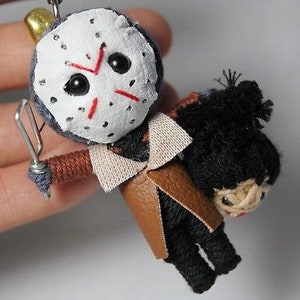 Jason Hockey Mask Horror Cult Icon Voodoo Handmade Voodoo String Doll Keychain Charm Cosplay Halloween Gift