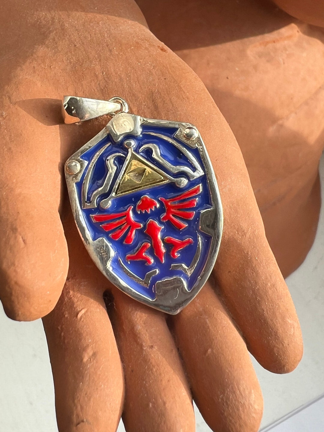Link Zelda Hylian Master Shield Pendant Made From Thai Silver 95 and ...
