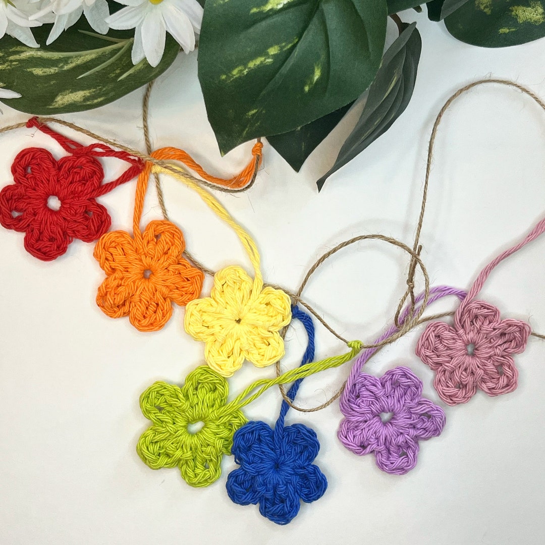 Festive Rainbow Flower Garland // Cute Dangling Flower Garland ...