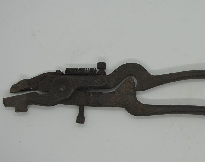 Vintage Saw Setting Tool, Antique Saw Set Pliers, Work Bench Tool, Saw