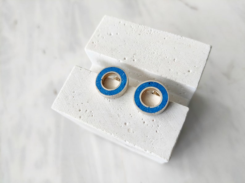 Cookie circle earrings with concrete, geometrical earrings, silver earrings, handmade jewelry, gift for her, stud earrings Blue