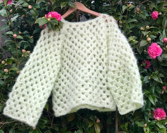 Patrón de crochet para suéter Suki de Meganfaithmakes (inglés)
