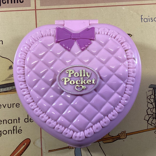 Vintage 1994 Polly Pocket Perfect Playroom - Polly Pocket Pink Padded Style Heart Shaped Play Set