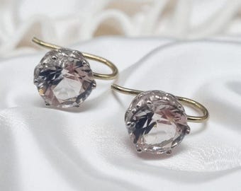 Orecchini di forma geometrica in oro bianco 18k con diamanti | GV