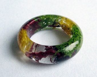 1 Clear Resin Ring With Moss/Lichen Size L - Band Ring - Resin Stacking Ring - Resin Jewellery - Earthy Terrarium Jewellery - Nature Ring