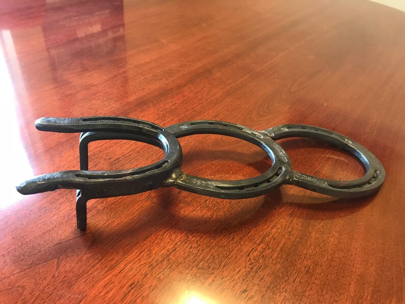 horseshoe boot puller