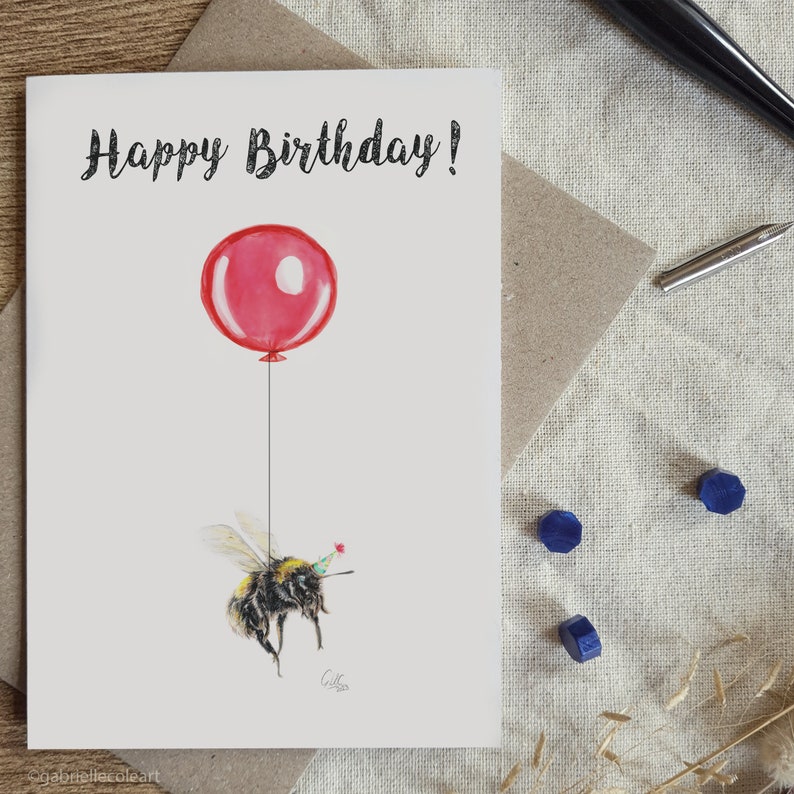 Carte de joyeux anniversaire | petite carte d'anniversaire bourdon | Carte vierge A6 | Faune sauvage | Illustration de la faune | Bourdon et ballon image 2