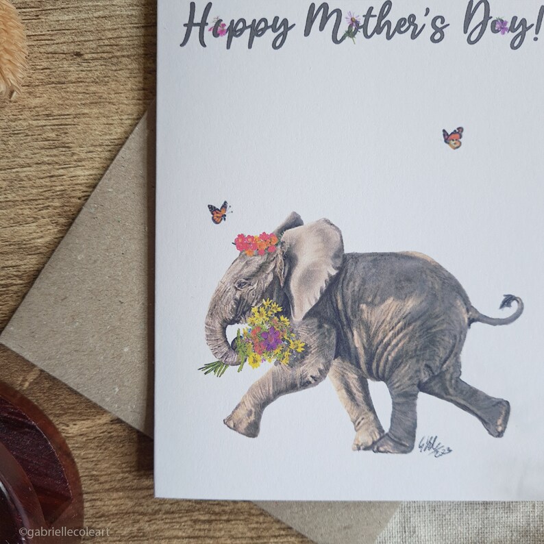 carte pour la fête des mères | Bonne fête des mères | Éléphant avec des fleurs | Papillons | Fleurs | Carte vierge A6 | Éléphant image 3