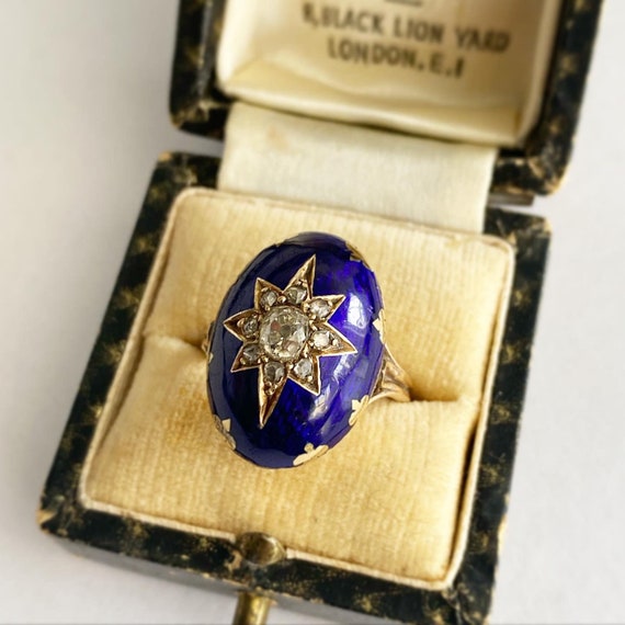 Beautiful Antique Enamel Diamond Ring