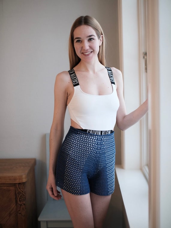 Bikini cover-up shorts, crochet pattern by @highinfibre