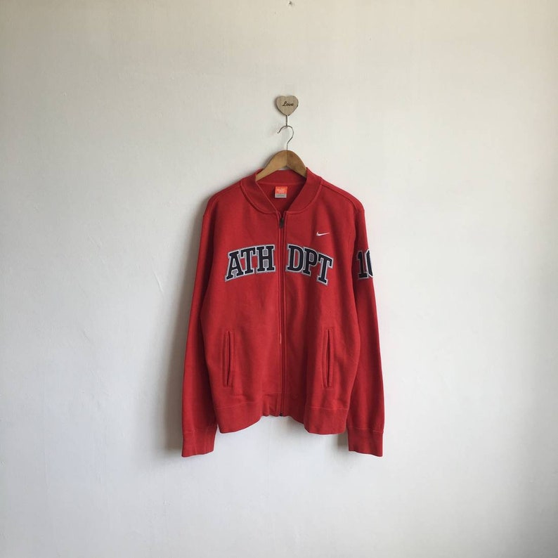 pull rouge nike