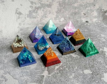 Micro resin pyramid collectabled