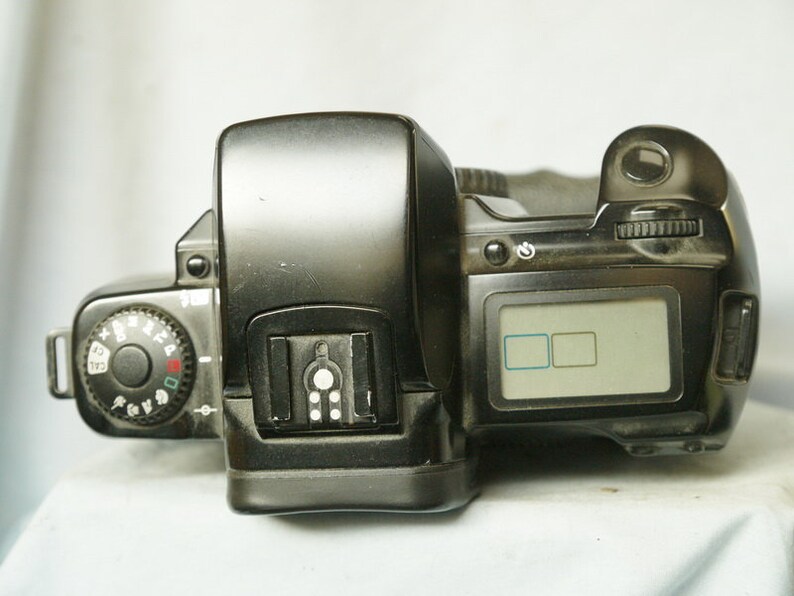 Nice Set- Canon EOS 5 A2 Professional 35mm SLR Camera cw Grip