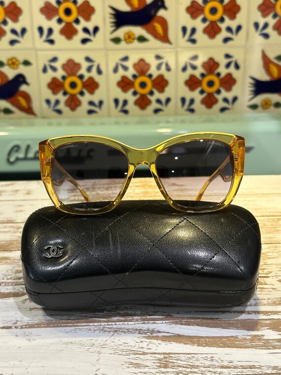 Chanel 5429 Gold Butterfly Vintage Sunglasses - image 3