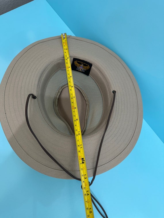 Henschel Hat Co Men display picture 3