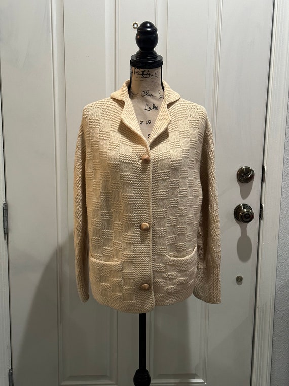 Vintage Cream Cardigan Sweater from the 60’s - M/L