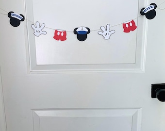 Small Cabin Door Size - Sailor Mickey Garland