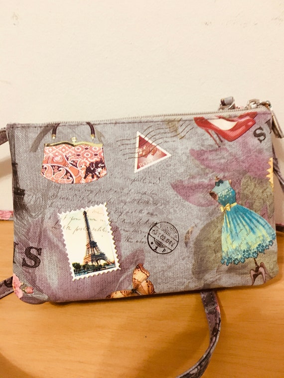 Crossbody purse with phone charger sale
