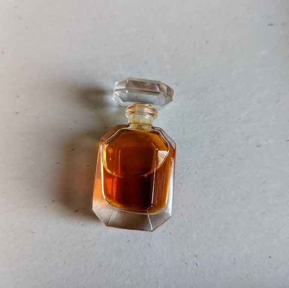 donna carrington perfume