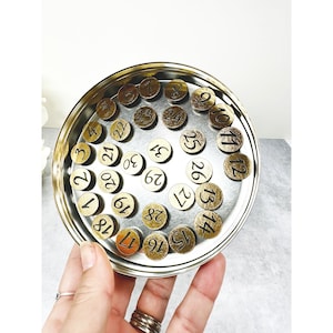 Gold Calendar Magnet Set – Numbers 1–31