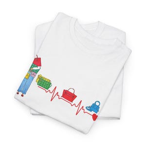 Camiseta de mujer de moda con bolso personalizado / Camiseta personalizada de fashionista, regalo ideal para hermana, amiga, hija, novia, compañera de cuarto, prima, tía