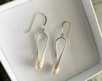 Genuine Pearl Earrings Mom Jewelry .925 Sterling Silver, Fresh Water Pearl Drop Earrings, Dangly Pearl Drop Earrings Gift Boxed Mother's Day