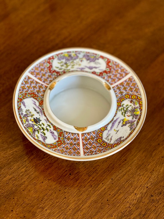 Imari style ashtray or trinket dish
