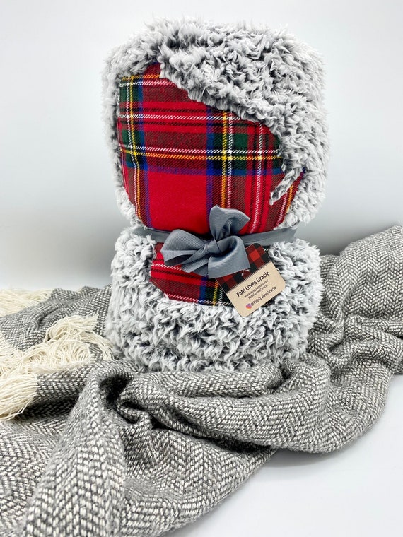 Wisconsin Sherpa Blanket | WI Blanket, Wisconsin Blanket, Wisconsin Pride, Badger Blanket, Wisconsin, WI Gifts, Red Plaid, Tartan Plaid