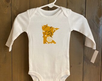 Gold MN Baby Bodysuit | Minnesota Baby, State Gift, Coming Home Outfit, Newborn, Baby Shower Gift, Minnesota Baby Gift, MN Gift