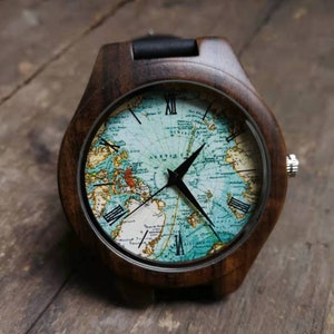Arctic Circle Map Watch, World Map Watch, Map Watch, Unisexe, Montre pour hommes et femmes, Bal anniversaire d’anniversaire personnalisé, Cadeau de Noël