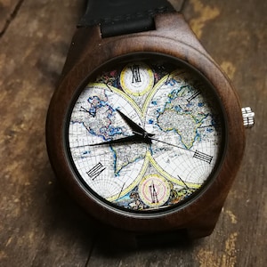 Sotheby’s Auction Map Watch, Montre de carte du monde vintage 1860, Montre de carte du monde, Montre-bracelet unisexe, Montre en bois, Cadeau personnalisé gravé