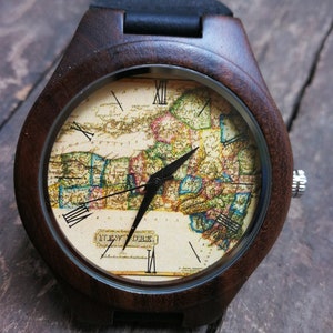 Vintage New York City Map Watch, World Map Watch, Sotheby’s Auction Map Watch, Montre-bracelet unisexe, Montre en bois, Cadeau personnalisé gravé