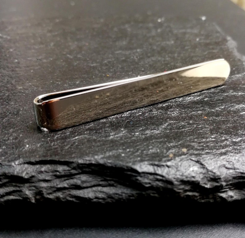 Brother Partner Groom Father Unique Welsh Cymraeg Personalized Metal Stainless Steel /'Cariad/' Tie ClipTie Pin Perfect Gift for Husband