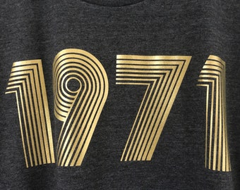 1971 T Shirt Metallic Gold or Silver Foil, Any Year Birthday Gift T-Shirt in Retro & Vintage 70s style, MCMLXXI Unisex Tee Shirt Top