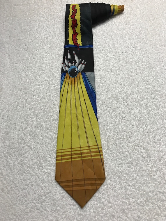 BOWLING PINS ALL OVER NEW NOVELTY TIE